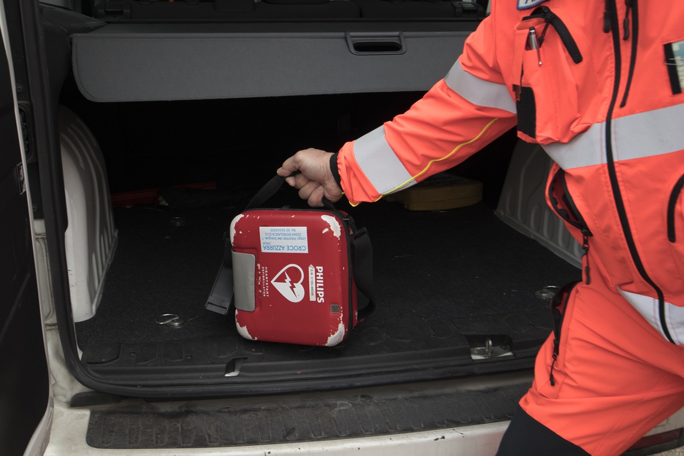 Defibrillatori per CROCE AZZURRA
